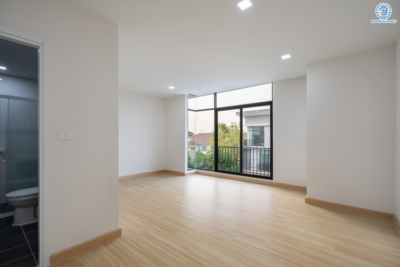 บ้านมือสองตกแต่งใหม่ ม.พฤกษาวิลล์63/2 พระราม5-นครอินทร์ ทาวน์โฮม 3 ชั้น เนื้อที่ 22 ตร.ว. ฟังก์ชัน 3 ห้องนอน 3 ห้องน้ำ จอดรถได้ 2 คัน มาพร้อมทำเลดี ใกล้สะพานพระรามห้า เดินทางสะดวกด้วยจุดขึ้นทางด่วน "ศรีรัช" และรถไฟฟ้าสายสีม่วง "สถานีแยกติวานนท์"...